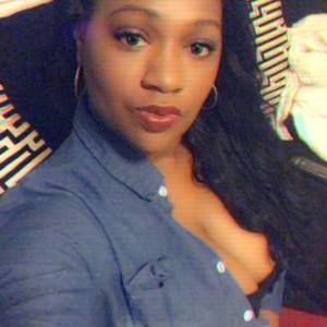 Meet your Posher, Casandra